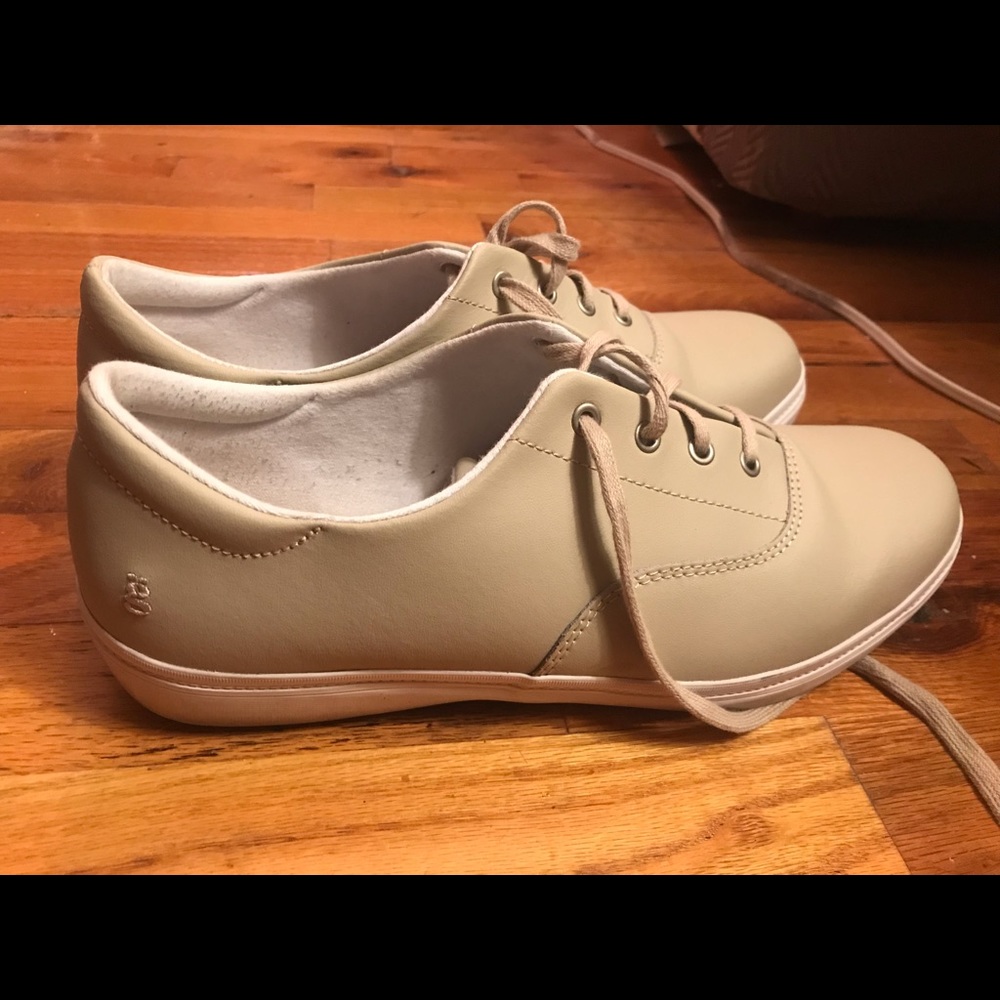 Grasshopper Janey II Leather 11W sneaker